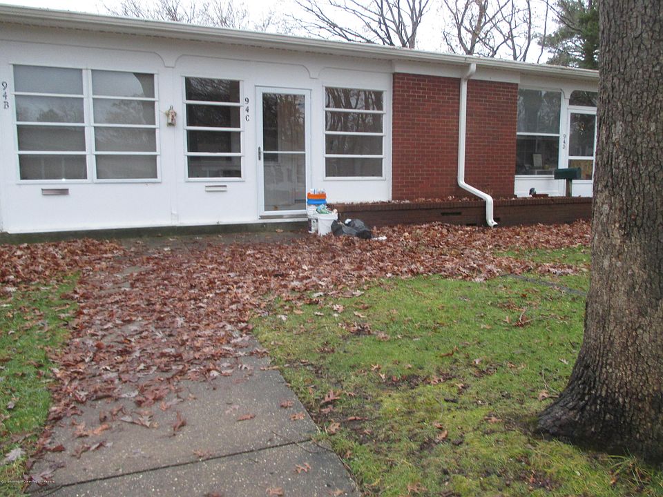 1st image of 94C Edinburgh Ln #100C