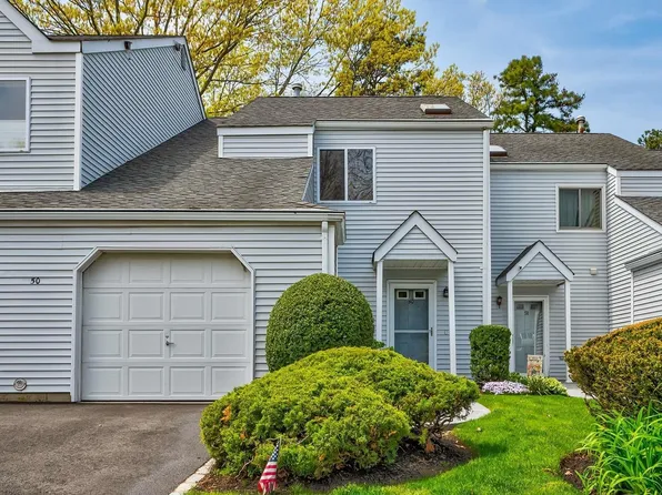 50 Sutton Place #50, Islandia, NY 11749