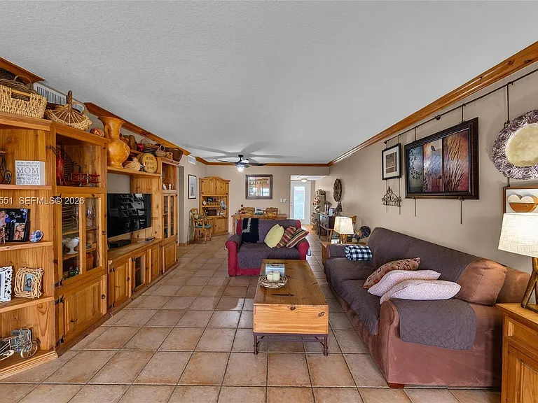 3050 NE 48th Ct #405 — Photo 15