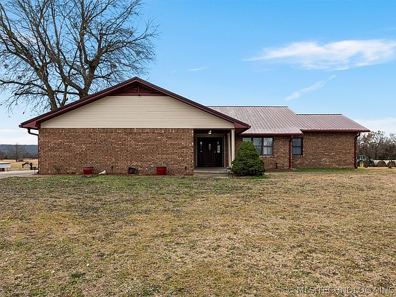 2nd image of 458540 E 1040th Rd