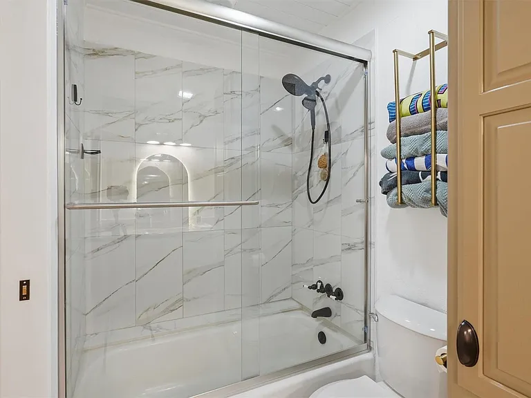3218 Sunrise Ct — Photo 15