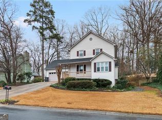 2160 Deer Oaks Trl, Lawrenceville, GA 30044