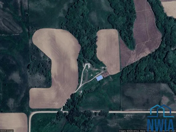 19101 250th St, Westfield, IA 51062