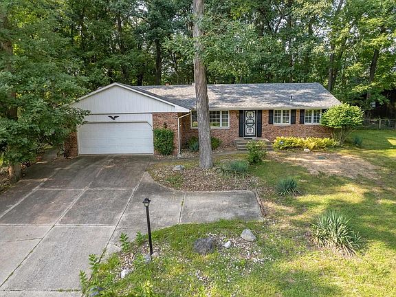 3rd image of 21237 Forest Glen Dr