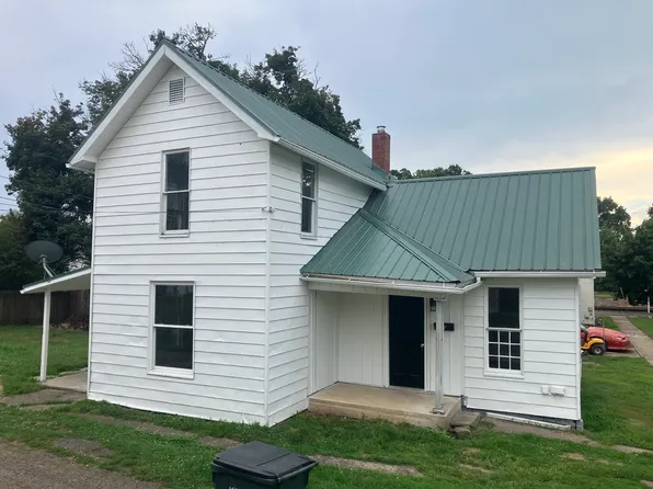 515 Vine St, Coshocton, OH 43812
