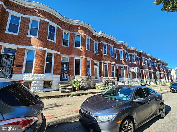 3rd image of 1915 W Saratoga St