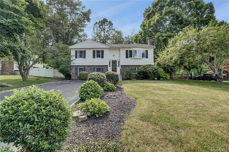 1st image of 38 Southern Ln