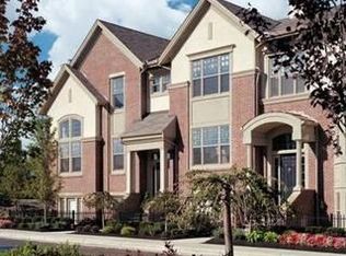 23 Astor Pl, Rocky River, OH 44116