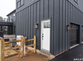 31 Drive Way, Guilford, CT 06437