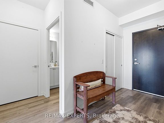 5th image of 430 Essa Rd #325
