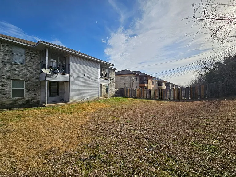 1108 Circle M Dr #A — Photo 11