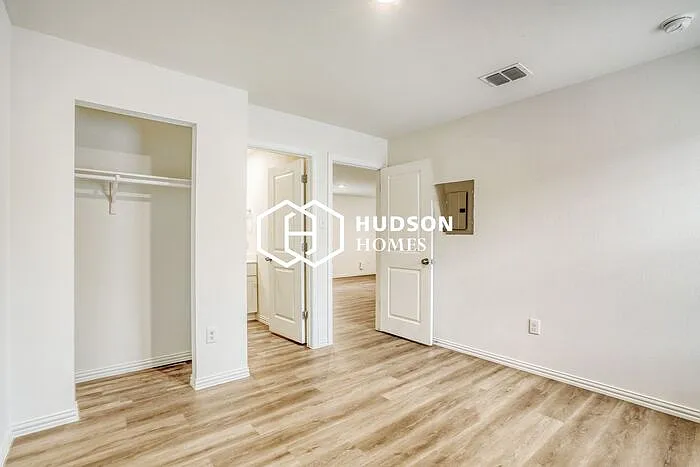 126 N San Ignacio Ave — Photo 7