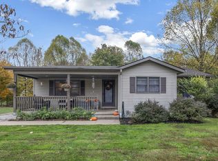 2204 Apple Valley Dr, Howard, OH 43028