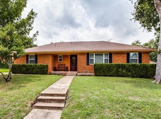 2815 Greenmeadow Dr, Dallas, TX 75228