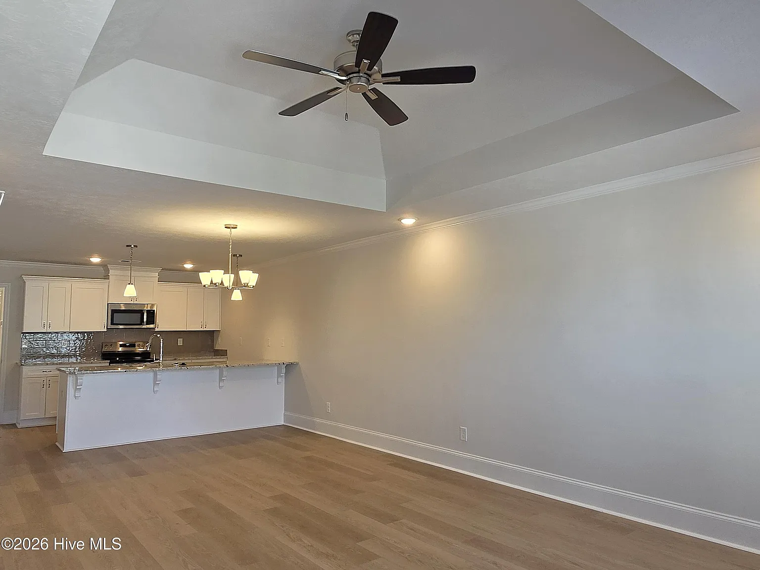2 bed, 2.0 bath, 1213 sqft, $1,825 — Photo 3