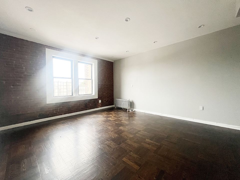 2nd image of 2198 Cruger Ave APT 4R