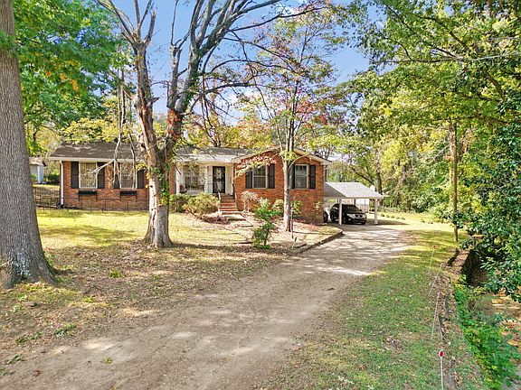 3rd image of 4617 Saunders Ave