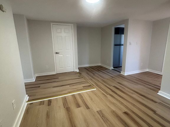 4th image of 32 S Wycombe Ave #32