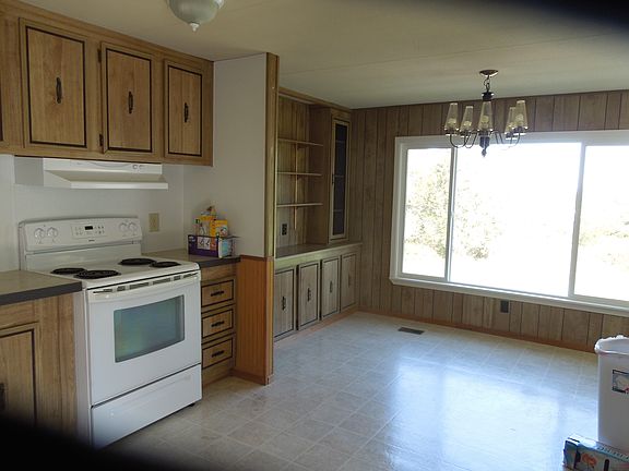 3rd image of 84 Bayview Park Ln Trailer 18