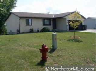 5320 Starling Dr, Monticello, MN 55362