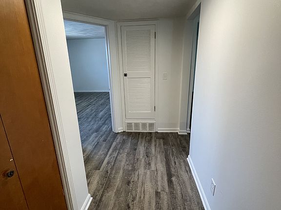 2nd image of 235 E Saginaw Hwy #1