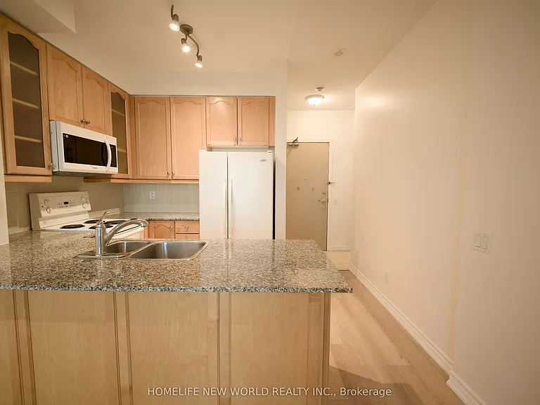 60 Byng Ave #1206 — Photo 5