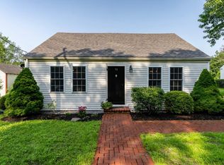 63 Fowler Rd, Cape Elizabeth, ME 04107