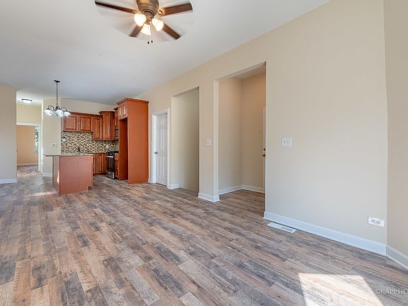 3rd image of 4354 S Princeton Ave