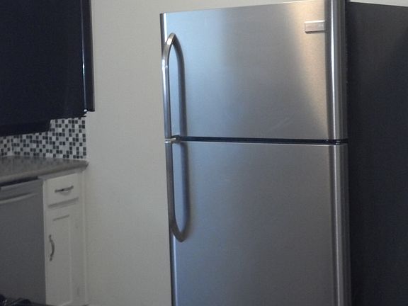 Kitchen (fridge)