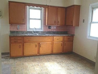 2nd image of 216 Arena Ln
