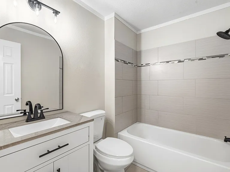 8511 J R Manor Dr — Photo 30