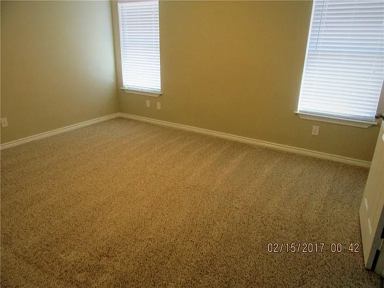 1725 Fairway Dr — Photo 11