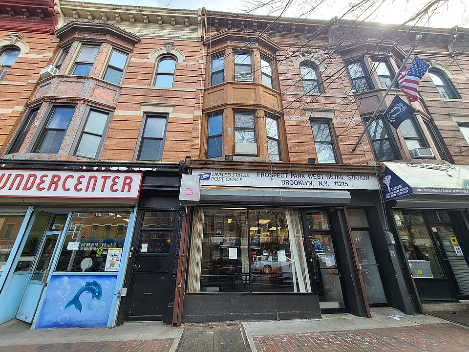 1st image of 225 Prospect Park
