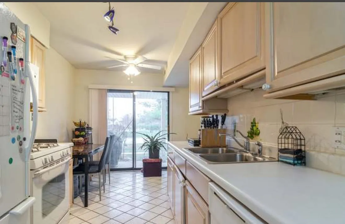 473 Stevenson Pl — Photo 4