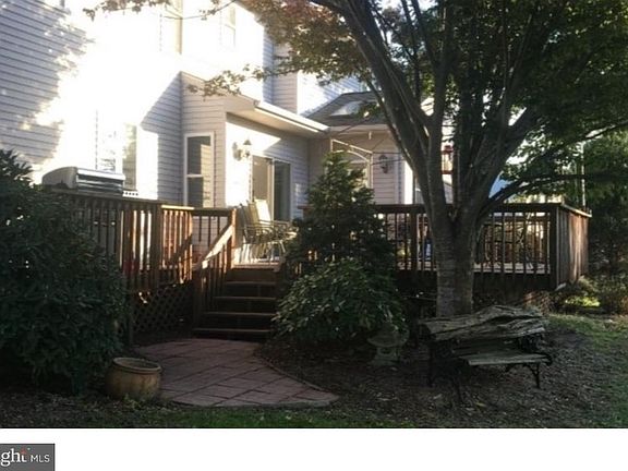 3rd image of 134 Back Creek Dr