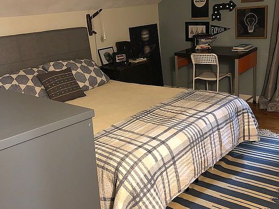 4th bedroom, 2nd story