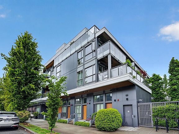 2nd image of 209 E 20th Ave #308