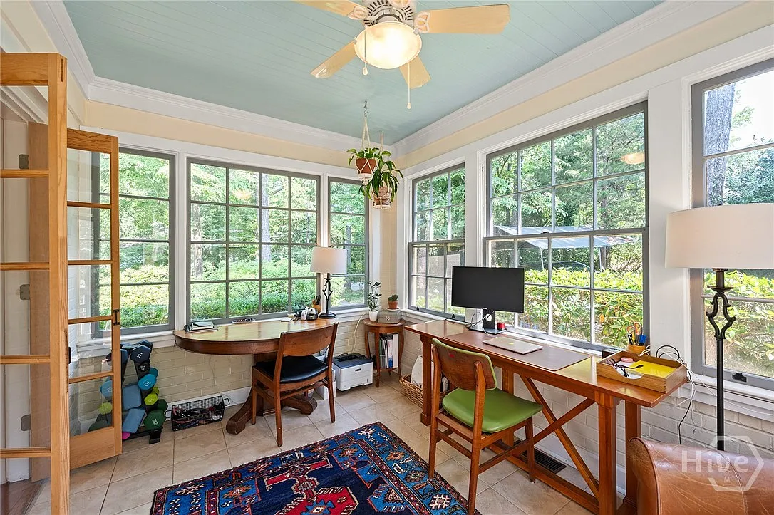 3 bed, 2.0 bath, 1880 sqft, $5,000 — Photo 4