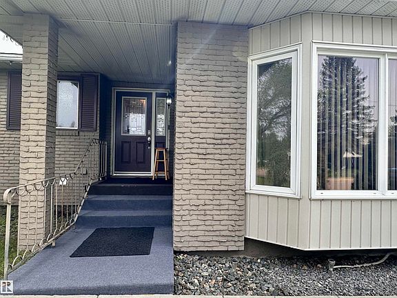 3rd image of 10619 108th Ave