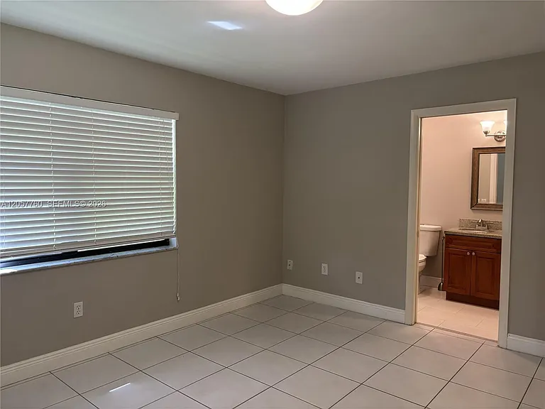 7965 SW 86th St #105 — Photo 10