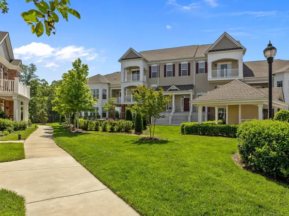 10330 Sablewood Dr Unit 117, Raleigh, NC 27617