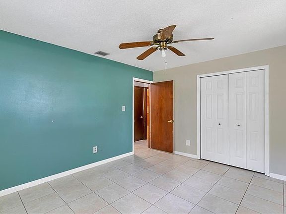 3rd image of 405 Cottonwood Ave