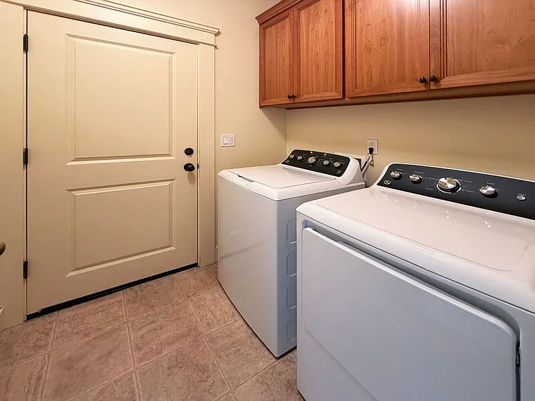 2523 Borders Dr — Photo 29