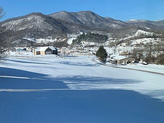 Snow covered Cataloochee