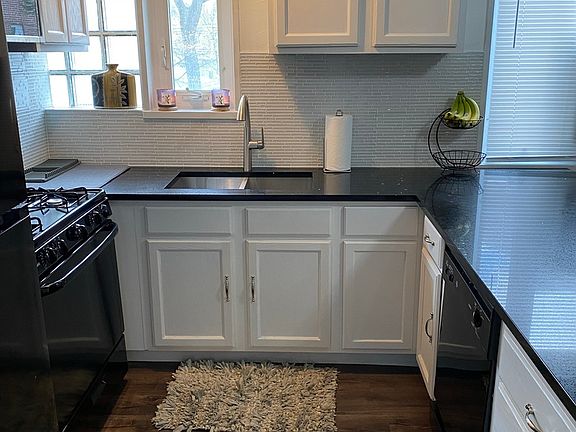 4th image of 7202 Oak Ave APT 2NW