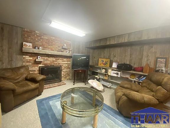 5th image of 399 S Lakeview Pl