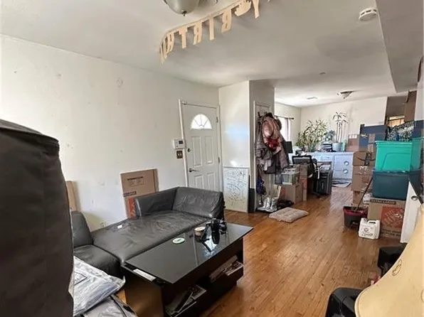 165 Brighton Avenue image 7 of 8