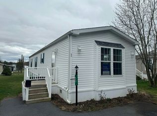 53 W Zimmer Dr, Walnutport, PA