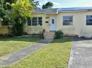 340 NW 149th St, Miami, FL 33168