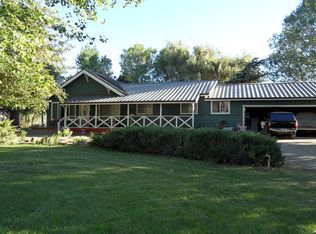 14925 Hornbrook Rd, Hornbrook, CA 96044